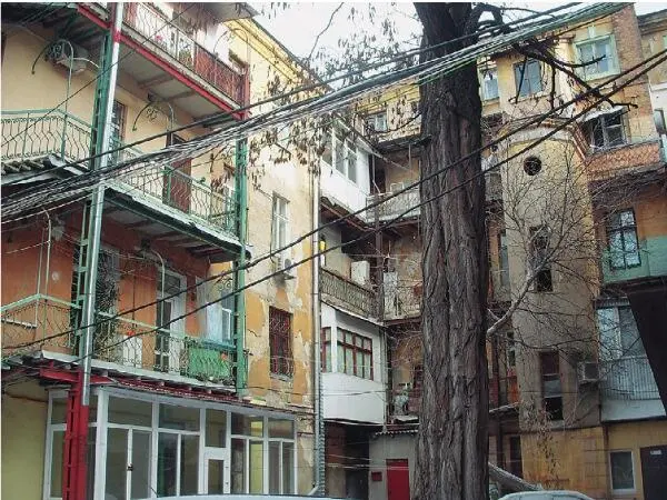 Дом Прохаски со двора пятиэтажный ПешковГорькийСпиридонов В Одессе много - фото 34