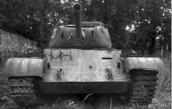 Командирский танк Т44МК разработанный в 1963 г отличался от линейного танка - фото 218
