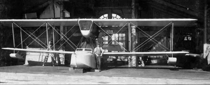 Первая образцовая лодка М9бис М24 перед проведением испытаний в июне 1923 - фото 96