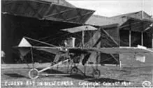 Юджин Илай в моноплане конструкции Глена Кертиса Октябрь 1910 г Belmont - фото 137