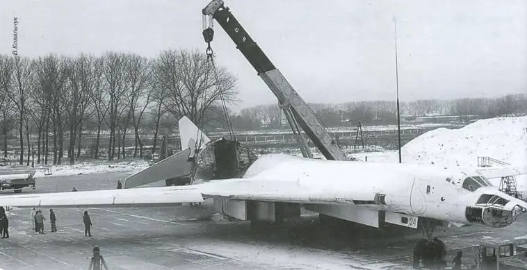 По данным автора по состоянию на начало 1992 г силовые ведомства Украины - фото 102