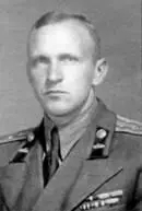 Инженер полковник АФКравцев начальник ОКБ ИК СВ 1948 г В годы Великой - фото 65