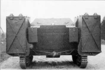 Танкетка снабжения ЗР на государственных испытаниях 1934 г Боеприпасы - фото 117