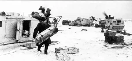 Доставка боеприпасов аэросанями НКЛ1641 1944 г ТТХ НКЛ1642 Длина мм - фото 143