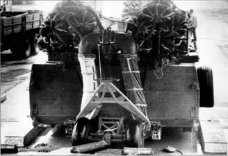 Исходное положение габаритномассового макета БМДЗК со средствами - фото 47