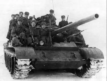 ТанкТ54 четвертый опытный образец с десантом на министерских испытаниях - фото 165