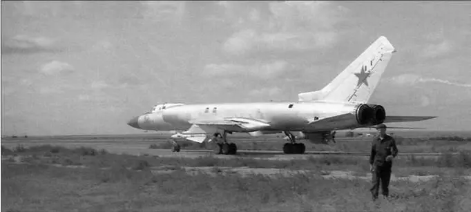 Ту128 из состава 356го авиаполка Аэродром ЖанаСемей Семипалатинск1 1981 - фото 105