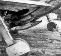 Вид на водяной радиатор Me 309V1 Конечно в истории авиации было немало и - фото 117