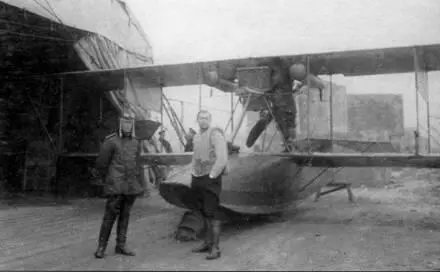 Летающая лодка Кертисс Curtiss авиации Черноморского флота на береговой - фото 90