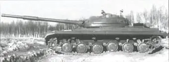 Общий вид танка Объект 432 выпуска с сентября 1964 г При подготовке танка к - фото 179