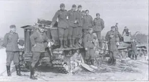 Коминтерн ставший трофеем немцев в 1941 г Брошенные тракторы - фото 44