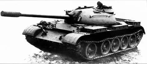 Танк Т55А Боевая масса 375т экипаж 4 чел оружие пушка 100 мм - фото 152