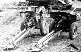 У варианта Canon de 25 SA 34 который выпускался в 19391940 гг диск колеса - фото 69