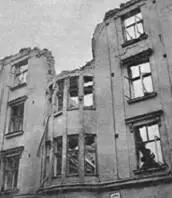 А так выглядели улицы Хельсинки 30 ноября 1939 г посте налёта 3й эскадрильи - фото 54