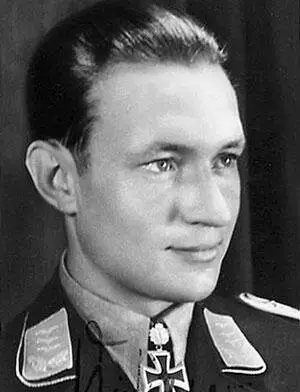 Иоахим Киршнер ЗГК 3121942 лейтенант авиации командир 5й эскадрильи 3й - фото 248