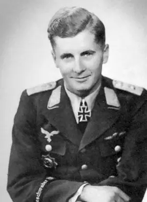 Вольф Удо Эттель РК 161943 лейтенант авиации командир 4й эскадрильи 3й - фото 261