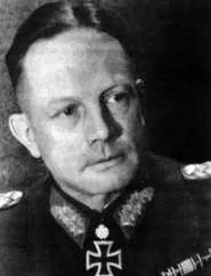 Альберт Хенце ЗГК 231943 полковник командир 110го моторизованного полка - фото 601