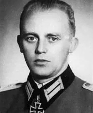 Карл Ванка РК 2321944 оберлейтенант резерва командир 1го батальона - фото 678