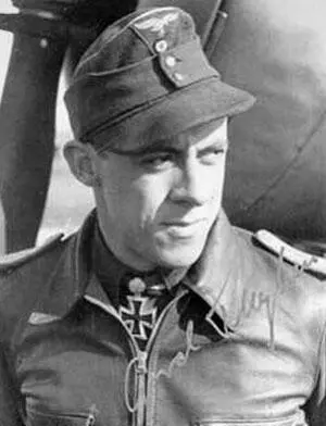 Герхард Тибен ЗГК 24101943 фельдфебель авиации командир самолета 6й - фото 699