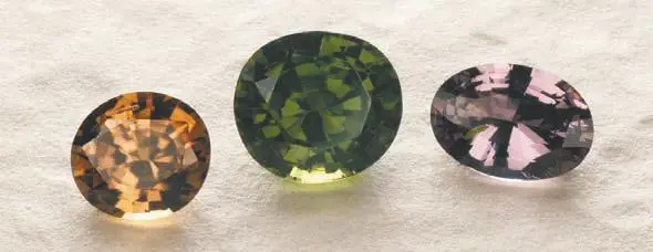 Рис 441Цирконы от Overland Gems Photo Renée Newman ЖЕЛТЫЙ ОРАНЖЕВЫЙ - фото 73