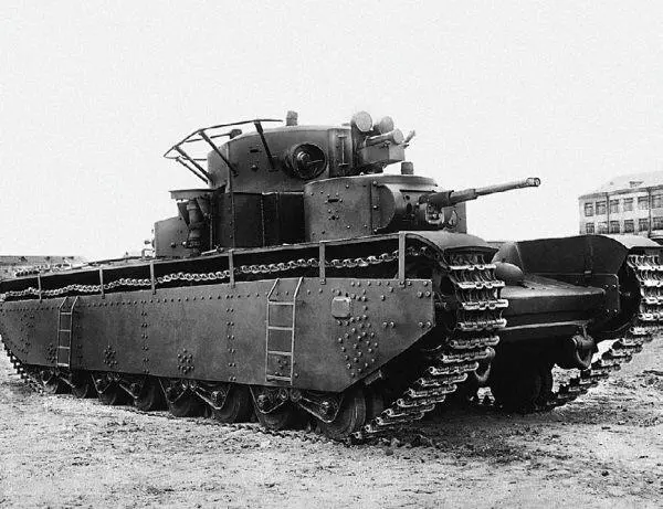 Танк Т35 из состава учебного полка ВАММ имени Сталина 1940 год Машина - фото 212