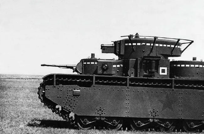 Т35 5й тяжелой танковой бригады на учениях Район Харькова лето 1936 года - фото 227