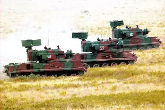 Боевые машины ЗПРК Тунгуска Транспортнозаряжающая машина 2Ф77М Фото С - фото 51