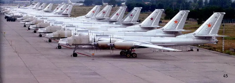 Стратегический самолетракетоносец Ту95МС - изображение 108