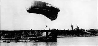 Подьем британского аэростата на Северной Двине 1919 г Английская авиабаза - фото 64