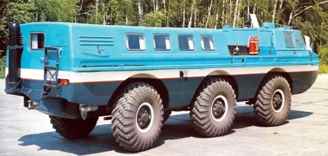 Комплекс поисковоэвакуационных машин 490 на испытаниях 1979 г Слева - фото 112