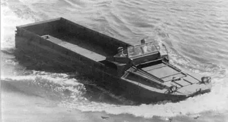 Испытания ДАЗ485 на Днепре Район Запорожья Сентябрь 1950 г На кузовщиков - фото 32