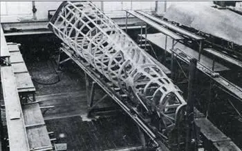 Каркас хвостовой части фюзеляжа Опытные самолеты Do 17V1Ers вверху и Do - фото 22