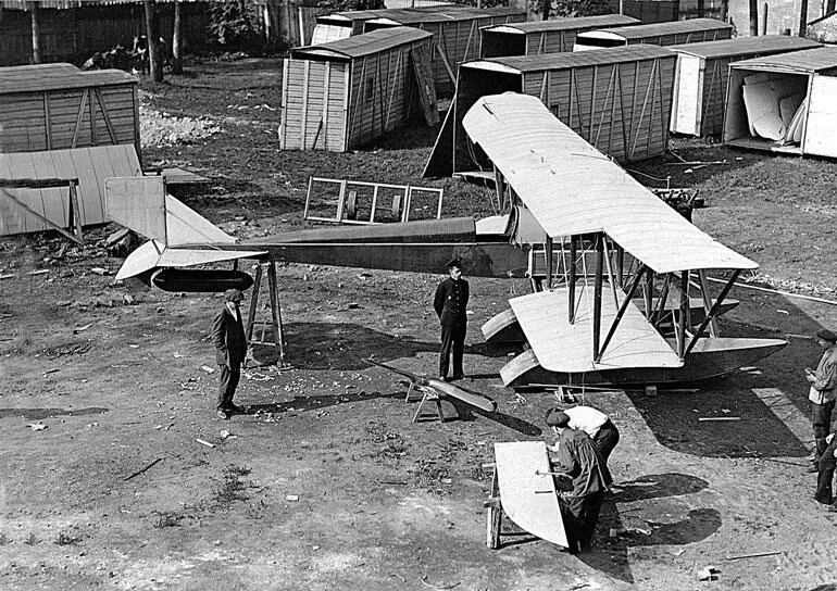 Первый С10 на заводском дворе Контракт на пять С10 с Аргус 100 лс был - фото 29