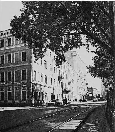 Дом на Чистопрудном бульваре где жил Н Телешов 1890е гг Фото 1994 г На - фото 89
