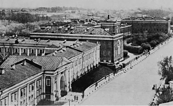 Д Аксамитов Лефортовский Меншиковский дворец в Немецкой слободе слева - фото 99