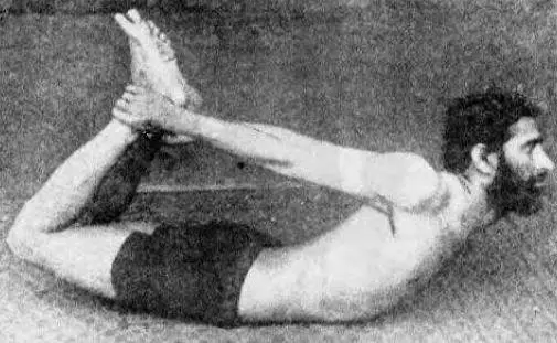Рис 19 Полная дханурвакрасана 7 Внутренний массаж Среди дыхательных - фото 25
