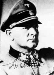 Зепп Дитрих Если кто и должен был стать командующим армией СС так это Зепп - фото 29