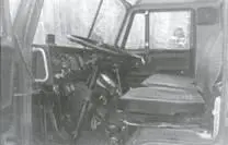 Рабочее место водителя автомобиля ЗИЛ132Р Автомобиль ЗИЛ132Р во дворе СКБ - фото 28