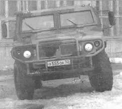 Опущенные вниз поперечные рычаги ходовой части Iveco LMV М65 значительно - фото 38