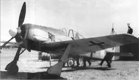 FW190A4 сер 681 с облегчённым составом вооружения 20мм пушек MG FFM - фото 70