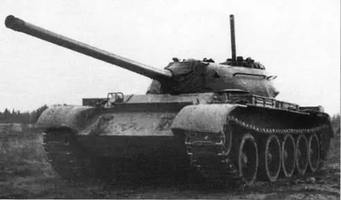 ТанкТ54 оборудованный дальномером ДА300 на испытаниях НИИБТ полигон 1951 - фото 134