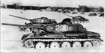 Танк Т44 Боевая масса 318 экипаж 4 чел оружие пушка 85 мм 2 - фото 119