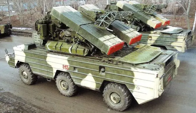 Фото В Вовнова и А Хлопотова Боевые машины 9А33БМЗ комплекса ОсаАКМ - фото 64