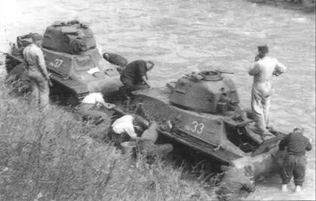 PzKpfw 38 H 3го взвода 6й бронероты Ordnungspolizei с регистрационными - фото 108