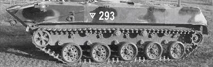 БМД1 П со штампованными дисками опорных катков введенными в 1980 г На - фото 84