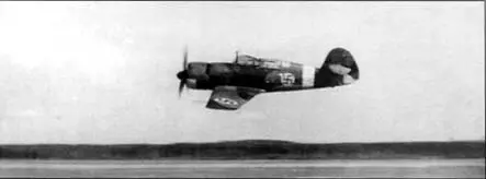 MY13 возвращается после первого боевого вылета 9 августа 1944 г Пилот - фото 94