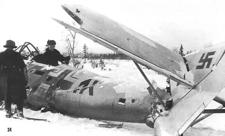 Изза острой нехватки лётного состава и матчасти в январе 1942 г были - фото 54