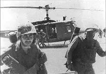 20 июля 1974 г Турецкие парашютисты высаживаются с вертолётов UH1 на Кипре - фото 52