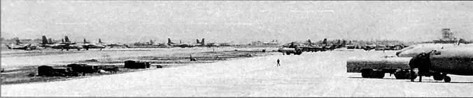 Панорама кабульского аэропорта Май 1988 г Боевые действия наиболее - фото 85