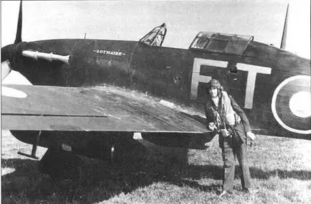 Харрикейн MkII сержанта ИУБерьера из состава 43й эскадрильи летом 1942 - фото 62